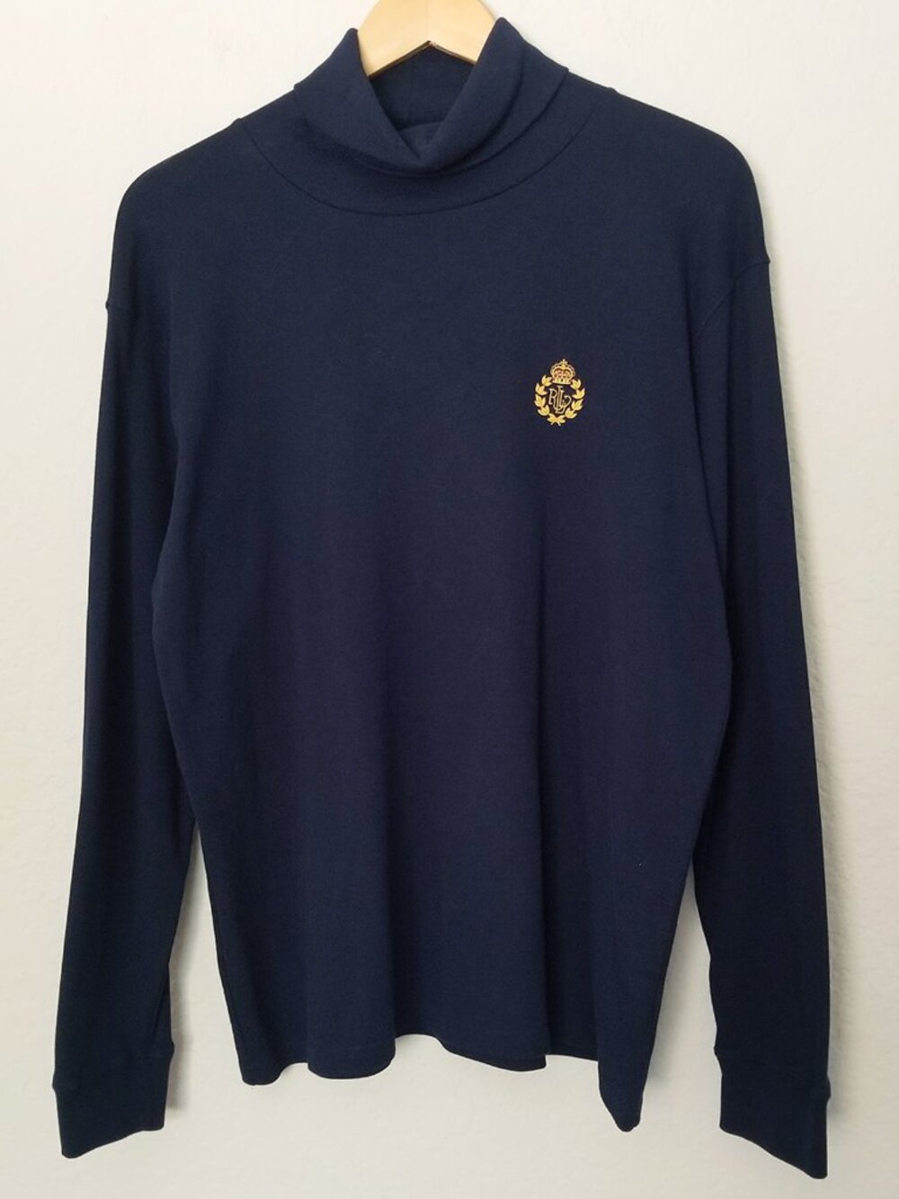 Lauren Ralph Lauren Women's L Navy Blue Turtleneck Gold Embroidered Crest Logo - Picture 2 of 12